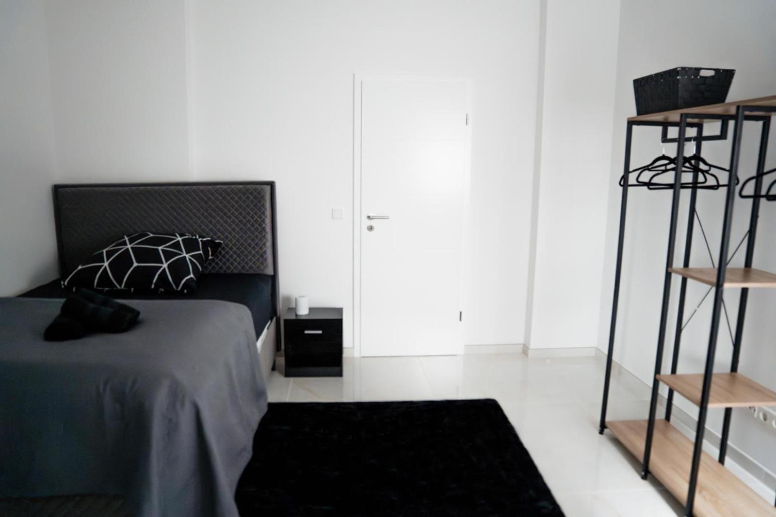 Ferienwohnung Hills Duisburg Buitenkant foto